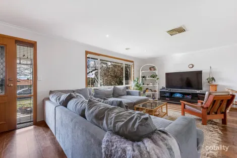 Property photo of 11 Mashie Way West Wodonga VIC 3690