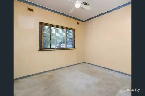 Property photo of 3 Mandoon Road Girraween NSW 2145