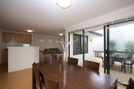 Property photo of 3/134 Huntriss Road Doubleview WA 6018