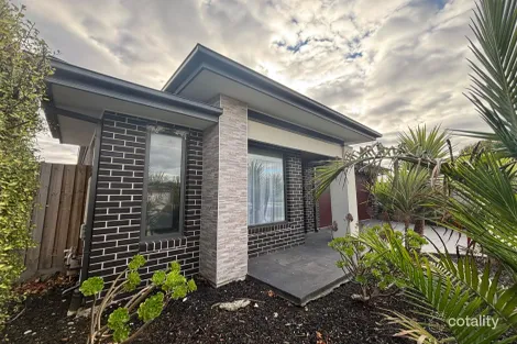 Property photo of 26 Alphey Road Clyde North VIC 3978