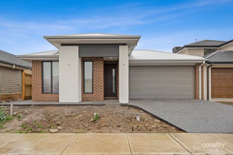 16 Champion St, Clyde North, VIC 3978