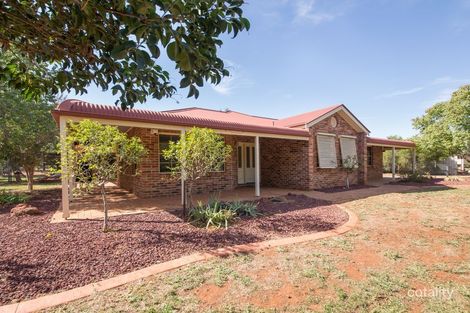 Property photo of 6 Renshaw Drive Dubbo NSW 2830
