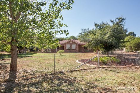 Property photo of 6 Renshaw Drive Dubbo NSW 2830