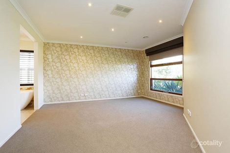 Property photo of 27 Somerfield Drive North Keysborough VIC 3173