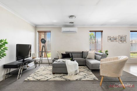 Property photo of 9 St Martins Boulevard Truganina VIC 3029
