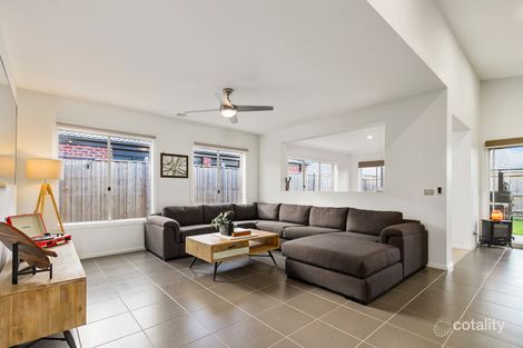 Property photo of 10 Jazz Court Pakenham VIC 3810