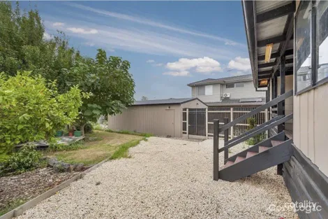 Property photo of 24 Hanson Road Craigieburn VIC 3064