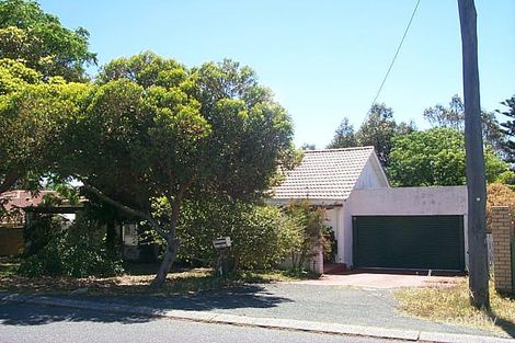 12 Drabble Rd, Scarborough, WA 6019