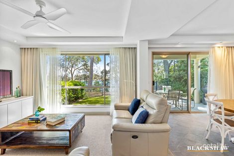 Property photo of 2/15 Bronte Crescent Sunshine Bay NSW 2536