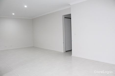 Property photo of 96 Grassbird Drive Point Cook VIC 3030