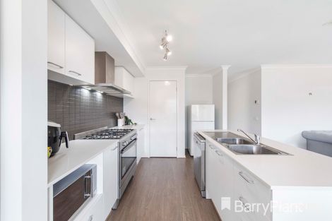 Property photo of 50 Arkins Circuit Tarneit VIC 3029