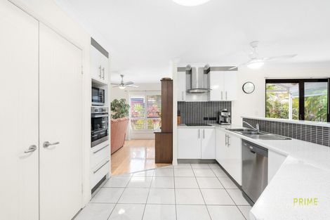 Property photo of 4 Montrose Close Point Vernon QLD 4655