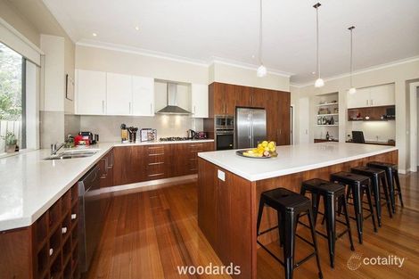 Property photo of 25 Murrumbeena Crescent Murrumbeena VIC 3163