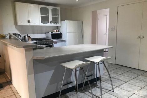 Property photo of 19 Lavender Court St Helens Park NSW 2560