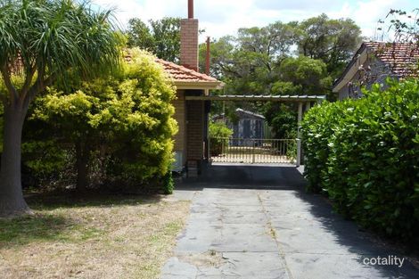 Property photo of 34 Ferdinand Crescent Coolbellup WA 6163