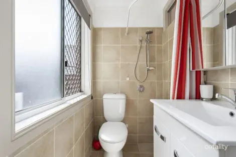 Property photo of 2/7 Gardiners Place Southport QLD 4215