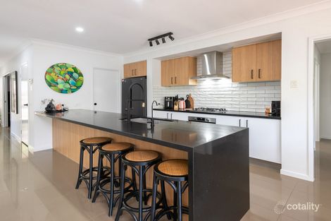 Property photo of 21 Castlereagh Close Pacific Pines QLD 4211