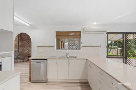 Property photo of 20 Bradley Street Springwood QLD 4127