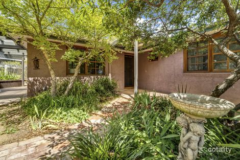 Property photo of 10 Hayward Street Macgregor ACT 2615