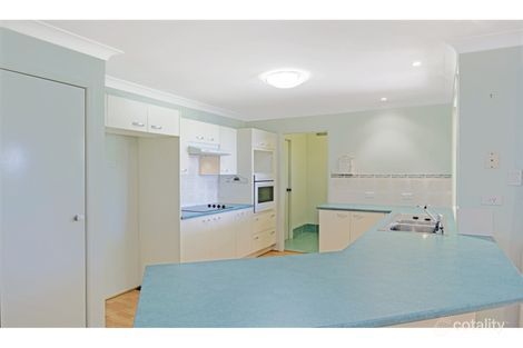 Property photo of 35 Riveroak Drive Mardi NSW 2259