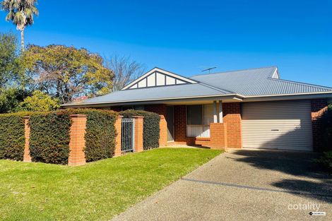 1/387 Parnall St, Lavington, NSW 2641