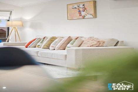 Property photo of 41 Ralph Crescent Hampton Park VIC 3976