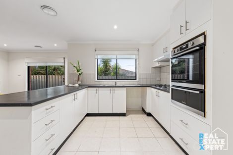 Property photo of 41 Ralph Crescent Hampton Park VIC 3976