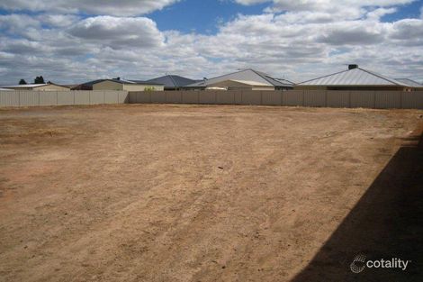 Property photo of 4 Huxley Court Yarrawonga VIC 3730