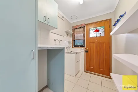 Property photo of 2 Coolabah Court Kurunjang VIC 3337