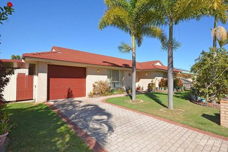 15 Lester Cres, Torquay, QLD 4655
