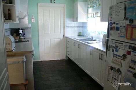 Property photo of 8 Franklin Place Colyton NSW 2760