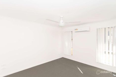 Property photo of 13 Groeschel Court Goodna QLD 4300