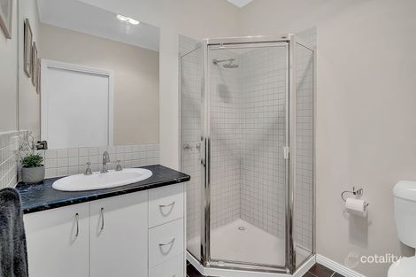 Property photo of 3/7 Dunolly Crescent Reservoir VIC 3073