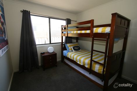 Property photo of 19 Norman Drive Cowes VIC 3922