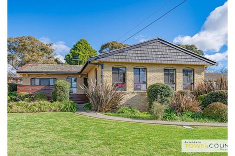 28 Chestnut Ave, Armidale, NSW 2350