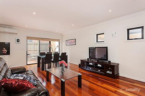 Property photo of 2/33 Bletchley Road Hughesdale VIC 3166
