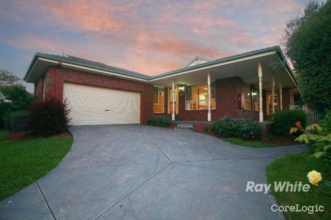 Property photo of 17 Brent Close Berwick VIC 3806