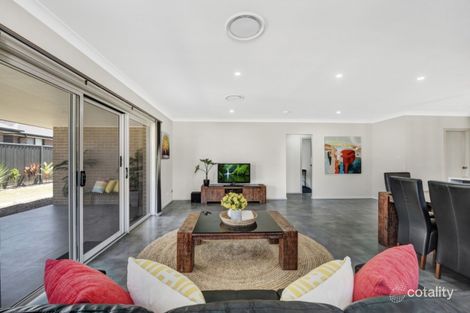 Property photo of 13 Fairmont Boulevard Hamlyn Terrace NSW 2259