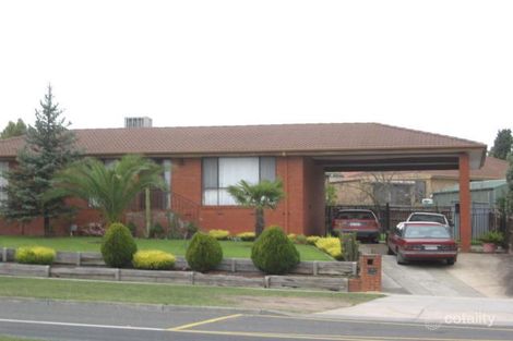 Property photo of 14 Mossgiel Park Drive Endeavour Hills VIC 3802