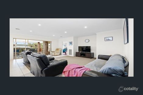 Property photo of 3 Woodmans Rise Brown Hill VIC 3350