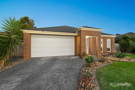 Property photo of 3 Thornbill Circuit Pakenham VIC 3810