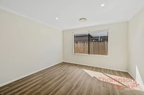 Property photo of 110 Dragonfly Drive Chisholm NSW 2322