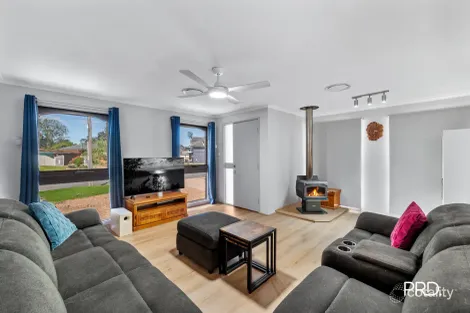 Property photo of 4 Anvil Place Jamisontown NSW 2750