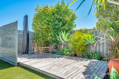 Property photo of 10 Bushlark Turn Erskine WA 6210