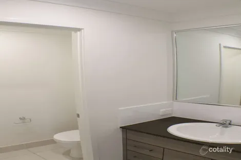 Property photo of 75 Macintyre Parade Pacific Pines QLD 4211