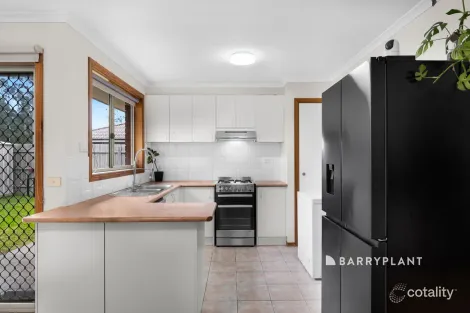Property photo of 29 Maria Crescent Pakenham VIC 3810