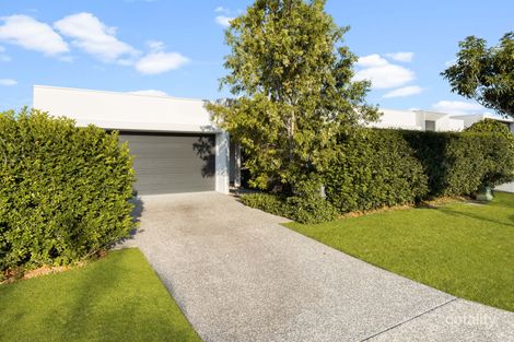 Property photo of 4 Summit Place Pimpama QLD 4209