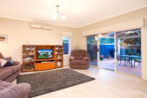 Property photo of 8 Stringy Bark Circuit Pakenham VIC 3810