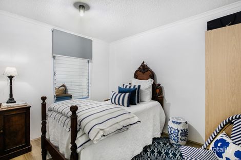 Property photo of 10/2 Waverley Road Taringa QLD 4068