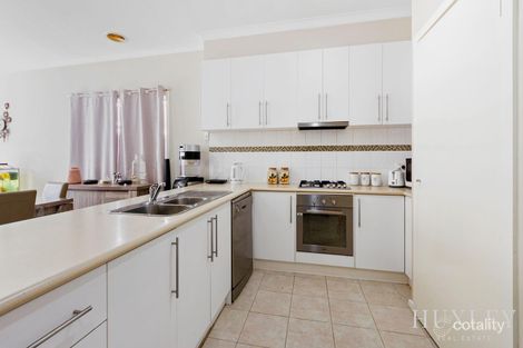 Property photo of 26 Kinglake Crescent Craigieburn VIC 3064